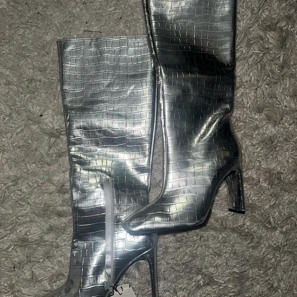 Zara Metallic Croc-Embossed Heeled Boots - Picture 2 of 6
